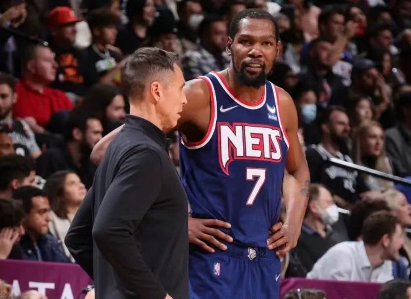 关于黄蜂不敌篮网，杰弗森拿下两双助攻不足以逆转战局的信息